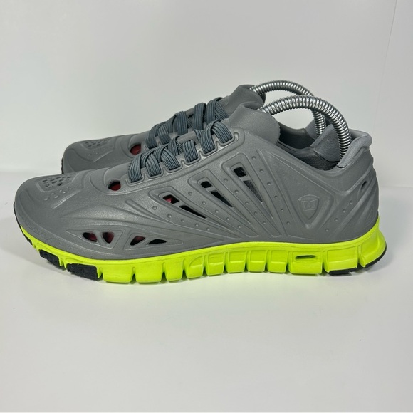 Crosskix Grey APX Closed Toe Lace up Composite Foam Water Shoe Men 7 / Women 8.5 - Picture 3 of 16